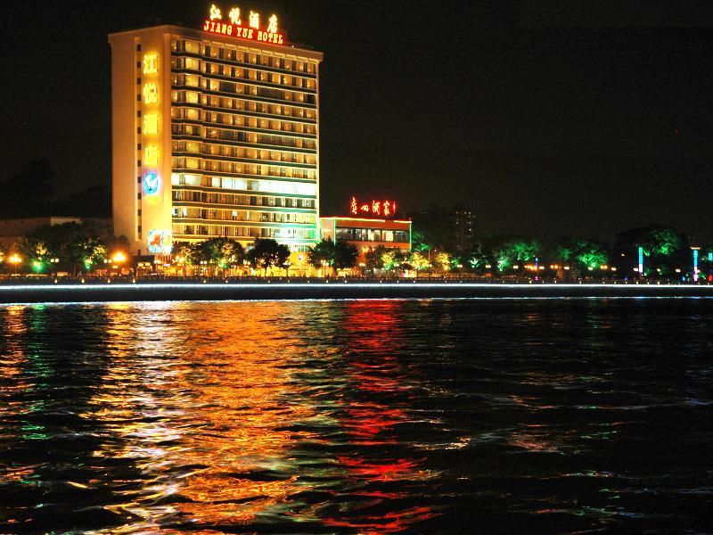 Отель Jiang Yue Гуанчжоу Экстерьер фото